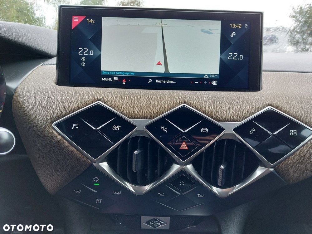 DS Automobiles DS 3 Crossback - 11