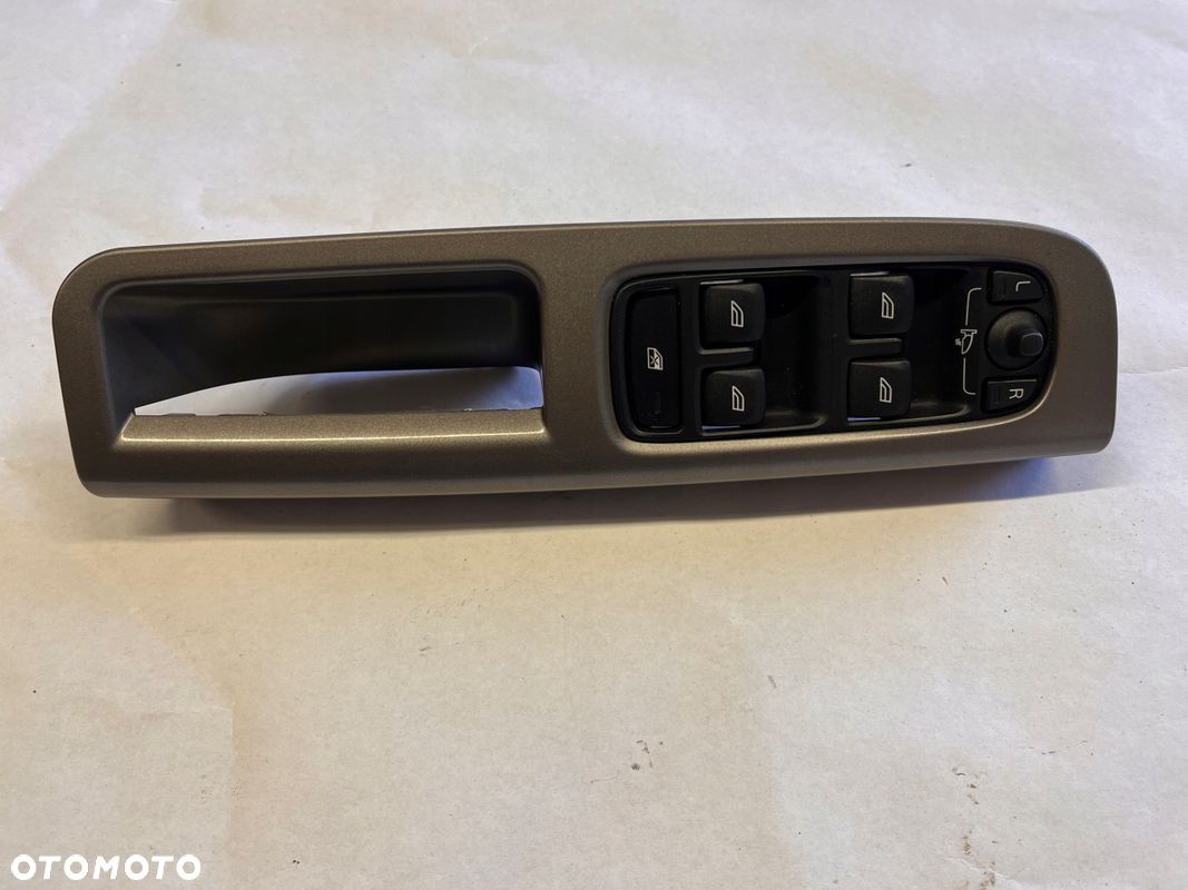 VOLVO V50 PANEL PRZEŁĄCZNIK SZYB LUSTEREK 31334350 8679667 - 1