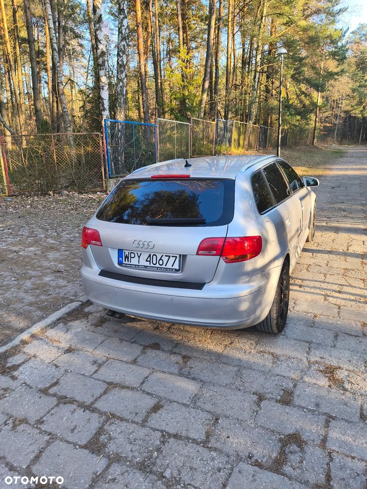 Audi A3 Sportback 2.0 TDI DPF Ambiente - 14