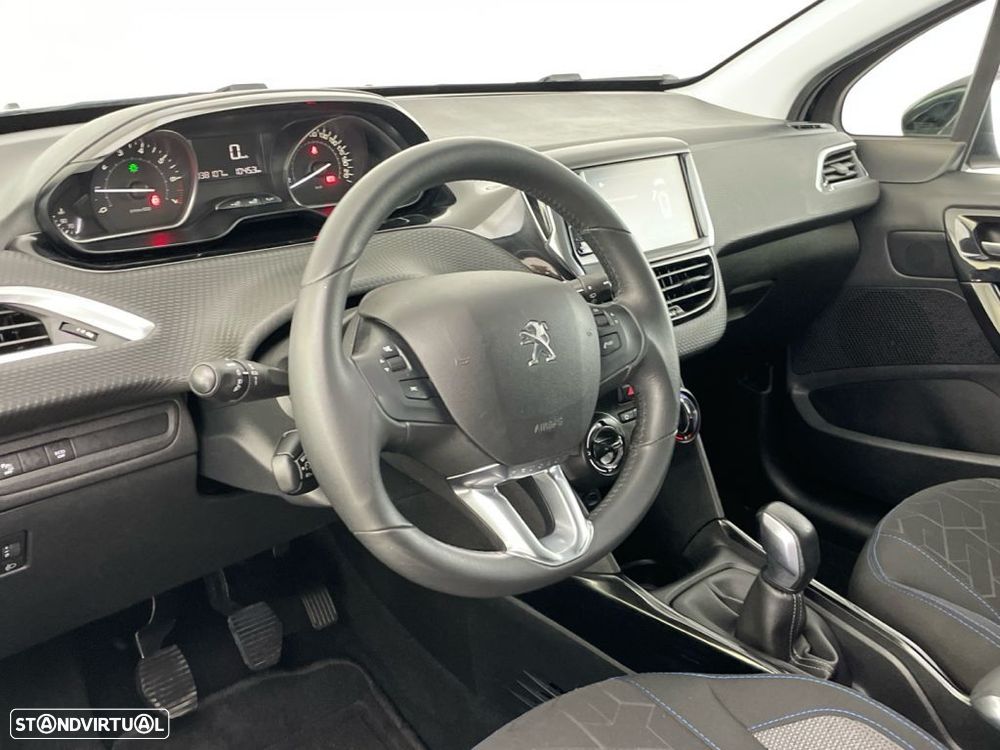 Peugeot 2008 1.2 PureTech Style - 15