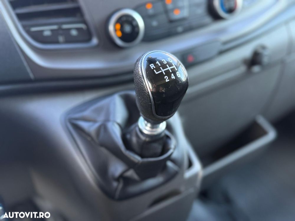 Ford transit - 18