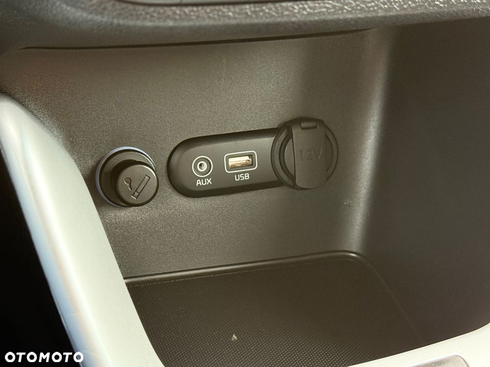 Kia Ceed ver-1-0-t--gdi-l-business-line-plus - 24