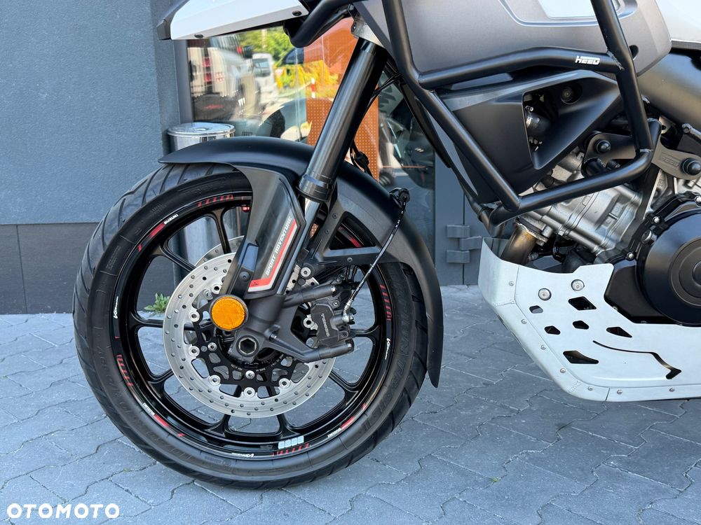 Suzuki V-STROM - 32