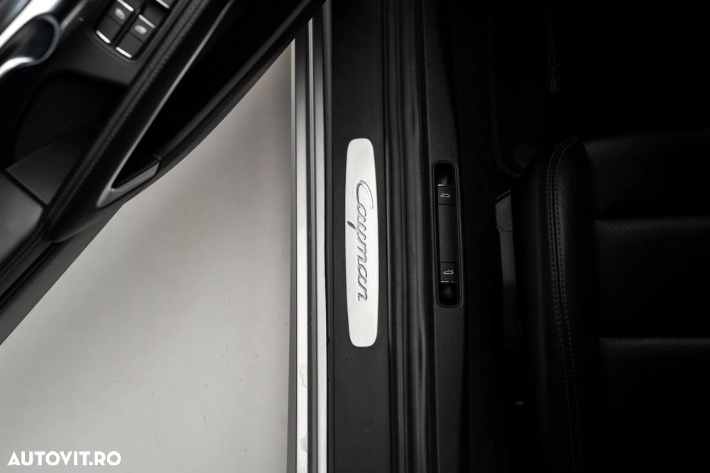 Porsche Cayman PDK - 39