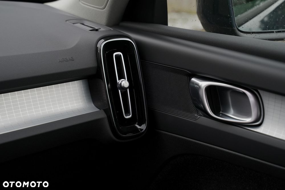 Volvo XC 40 B3 Core - 21