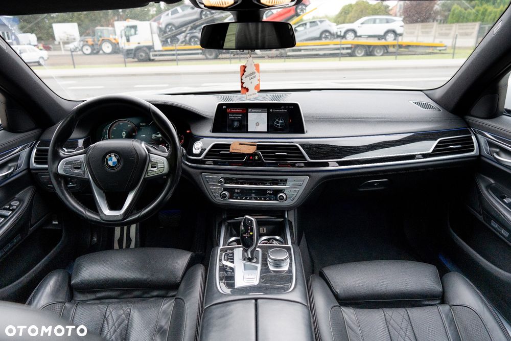 BMW Seria 7 730d xDrive - 26
