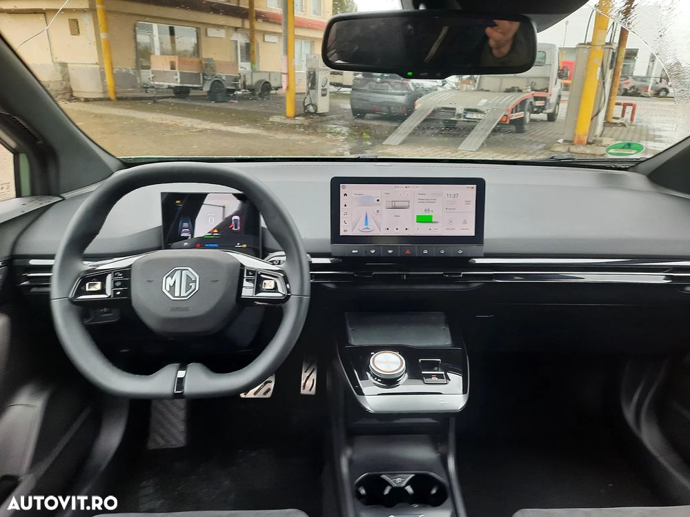 MG MG4 EV 64 kWh XPower - 17
