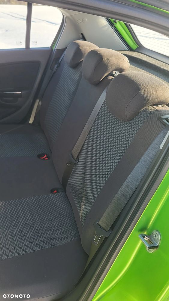 Opel Corsa 1.2 16V Edition / Active - 21