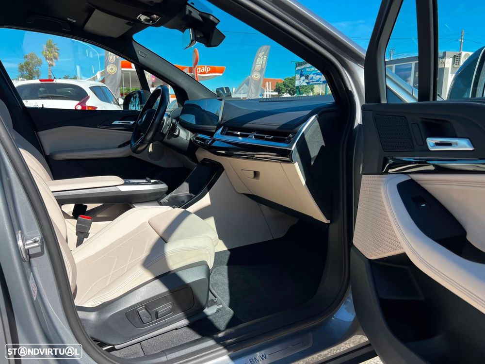 BMW 225xe Active Tourer - 13