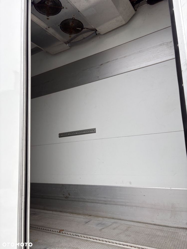 MAN TGM 15.250 / CHŁODNIA CARRIER / DZIELONA KOMORA / DMC 16.000kg / 385.000km przebiegu / WINDA / EURO 6 - 23