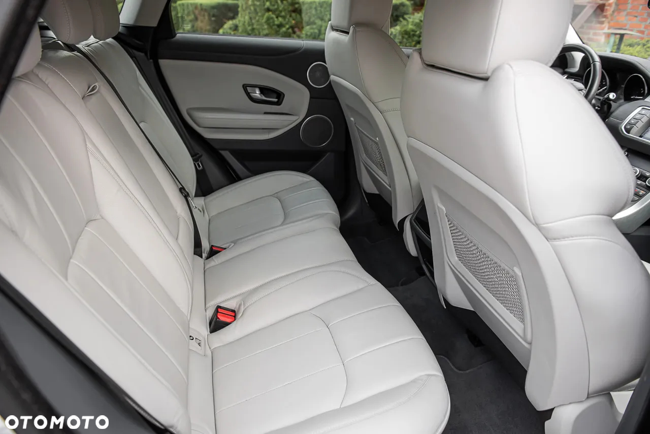 Land Rover Range Rover Evoque 2.0 D150 R-Dynamic - 28