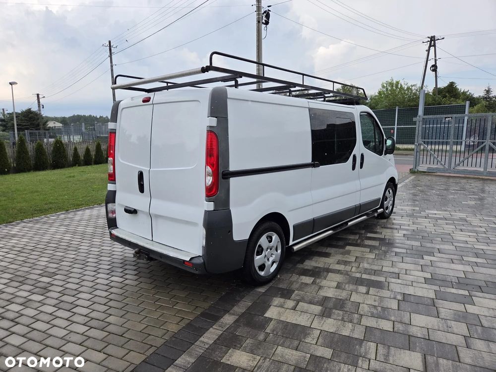Renault TRAFIC LONG KLIMA TEMPOMAT ORYGINAŁ DUBEL KABINA ZADBANY FULL OPCJA DOPOSAŻONY - 4