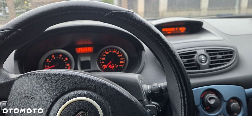 Renault Clio 1.2 16V Extreme - 6
