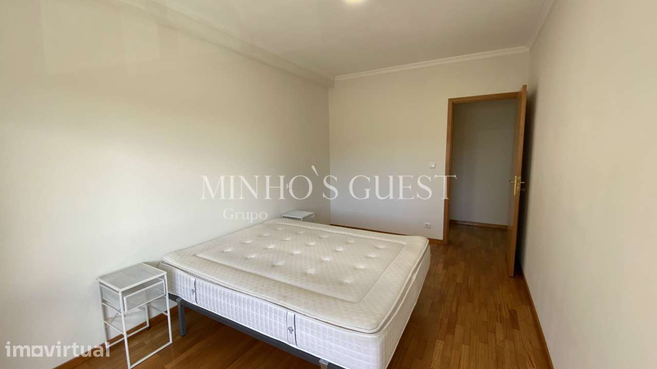 Apartamento T3 semi-mobilado c/ garagem - Braga - Grande imagem: 3/25