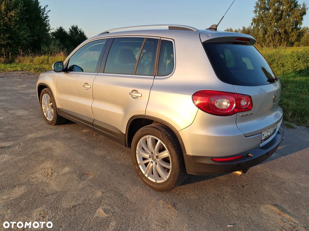 Volkswagen Tiguan - 5