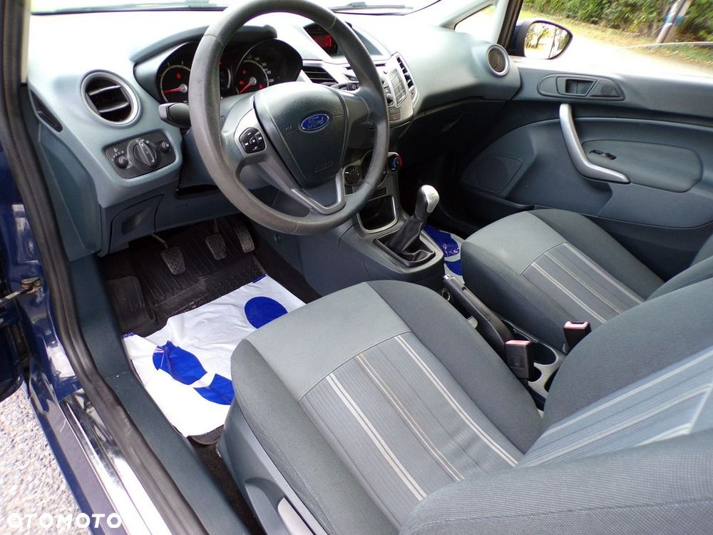 Ford Fiesta - 20