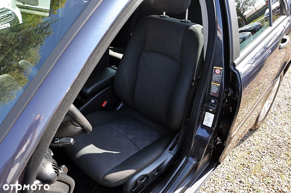 Mercedes-Benz Klasa C 200 Kompressor Automatik Classic Sport Edition + - 18