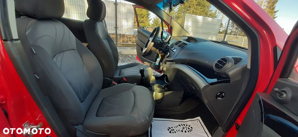 Chevrolet Spark - 32