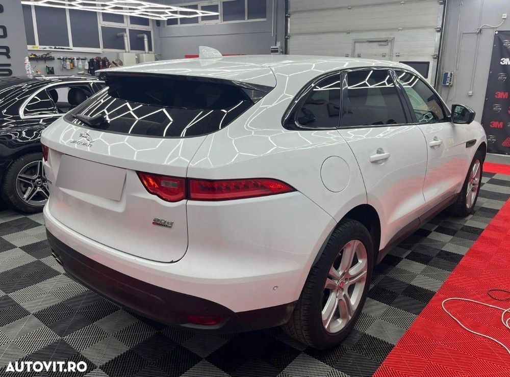 Jaguar F-Pace 20d AWD Prestige - 3