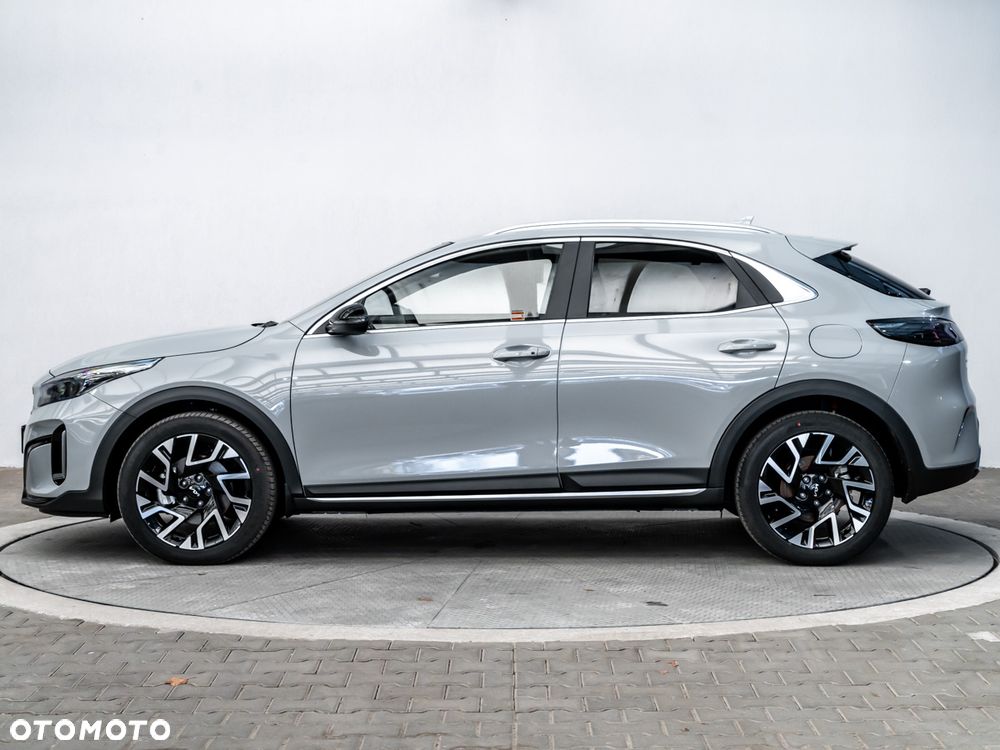 Kia XCeed 1.6 T-GDI Tribute DCT - 3