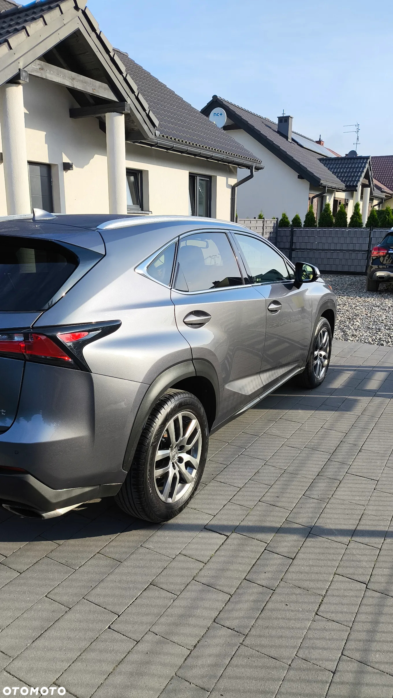 Lexus NX 200t Comfort AWD - 4