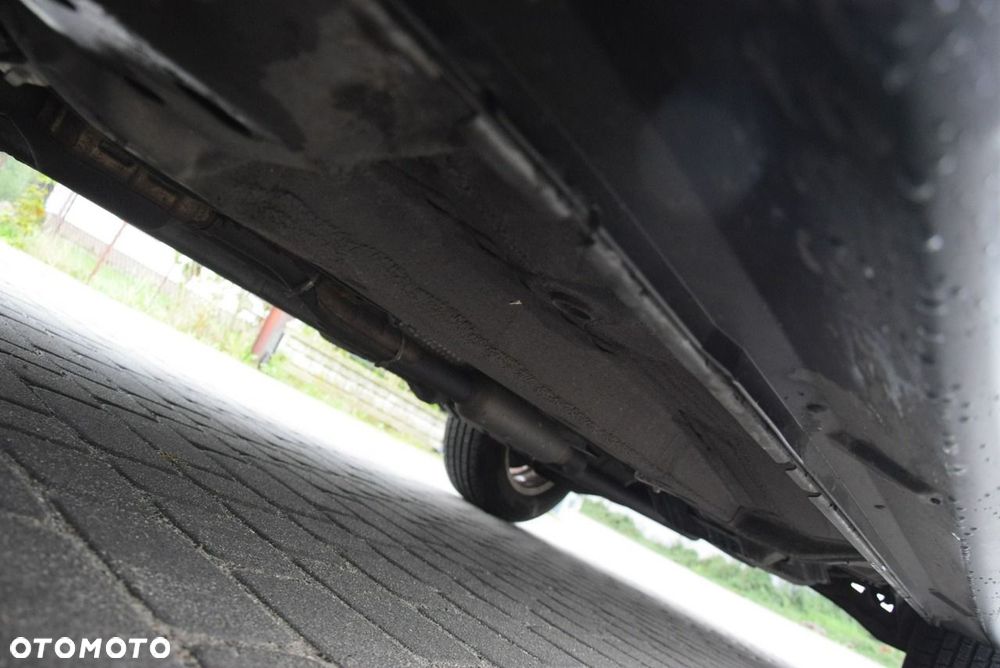 Mitsubishi Outlander 2.0 4WD Invite - 19