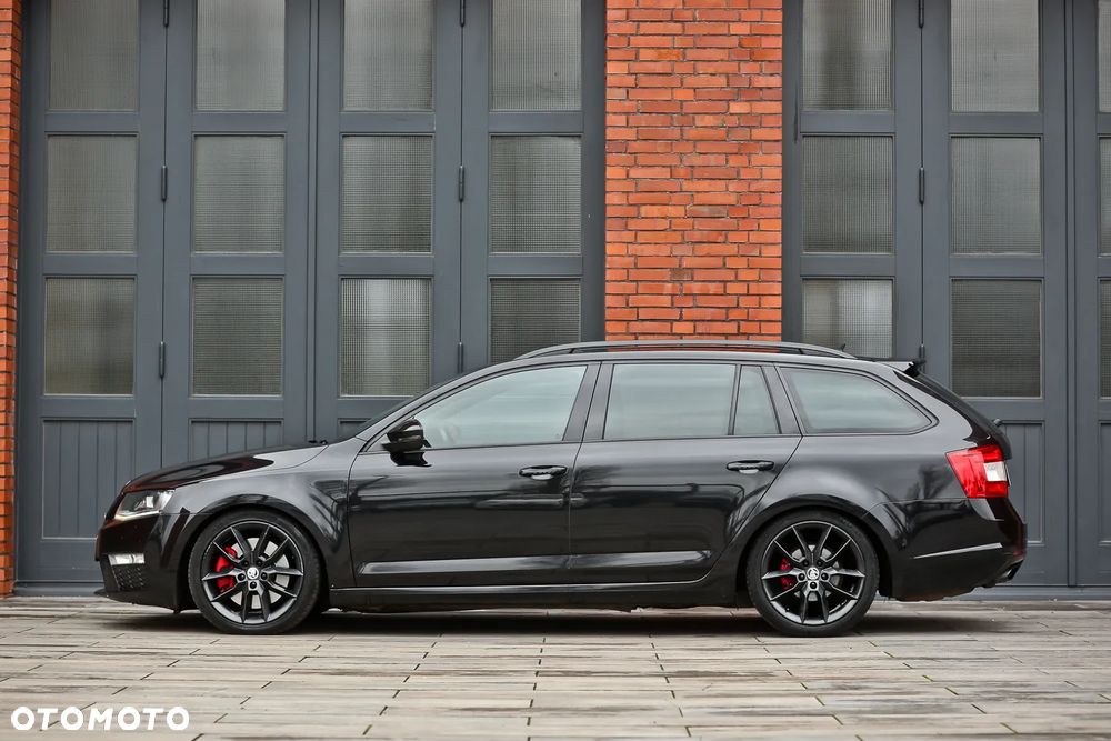 Skoda Octavia 2.0 TDI DSG RS - 10