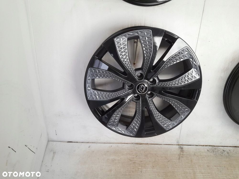 felgi aluminiowe RENO 403006685r 5X114,3 20 ET33 - 2