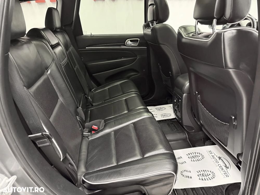 Jeep Grand Cherokee 3.0I CRD Overland Summit - 19