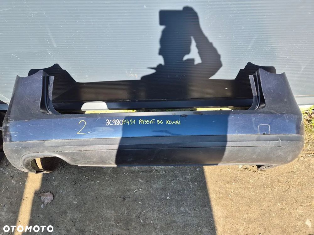 ORYGINALNY ZDERZAK  TYLNY  PASSAT B6 - 31