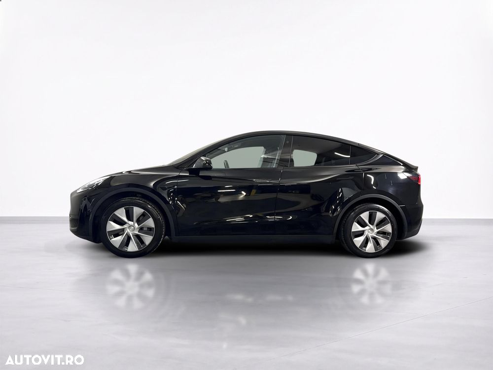 Tesla Model Y RWD - 3