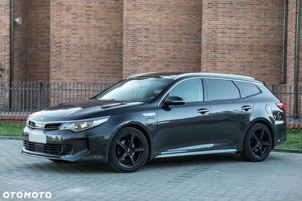 Kia Optima Sportagon 2.0 GDI Attract - 8