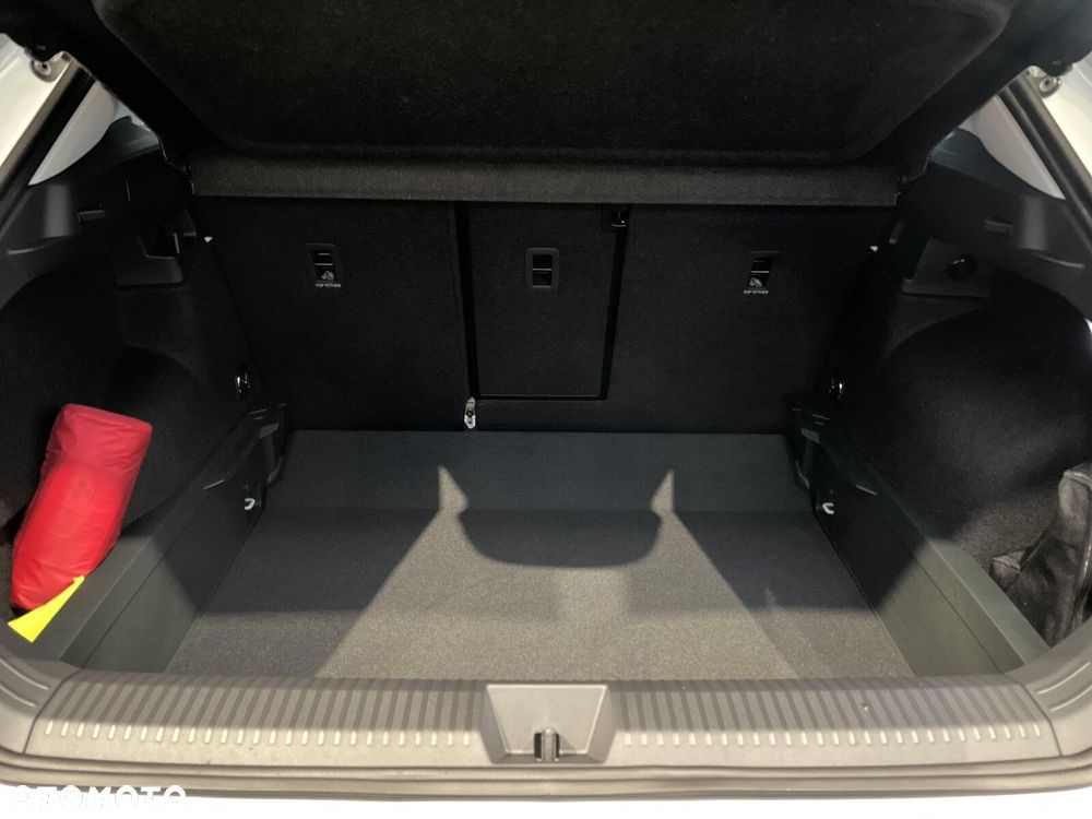 Volkswagen T-Roc - 14