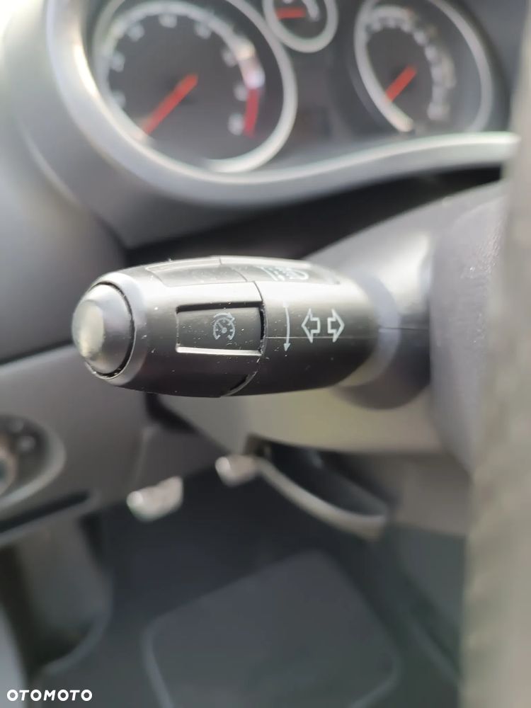 Opel Corsa 1.6 Turbo GSi - 11