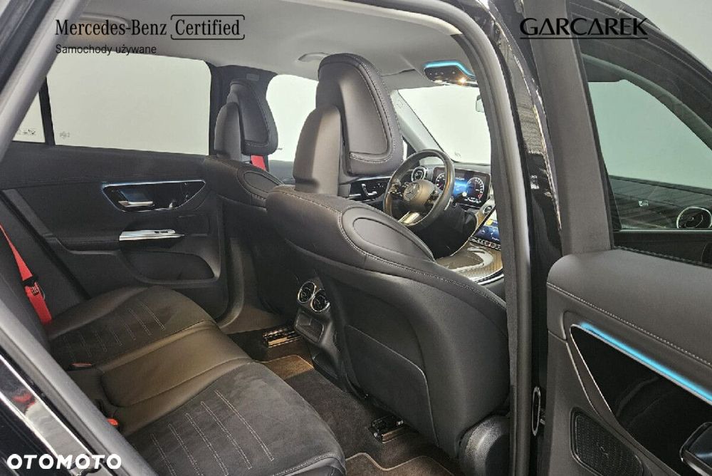 Mercedes-Benz GLC - 25