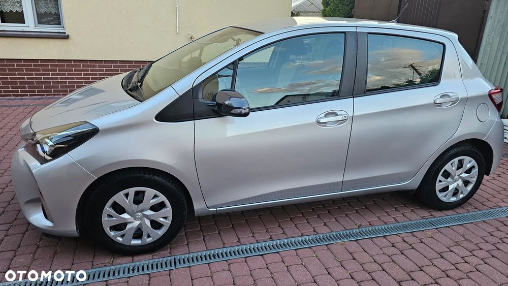 Toyota Yaris 1.0 Premium - 14
