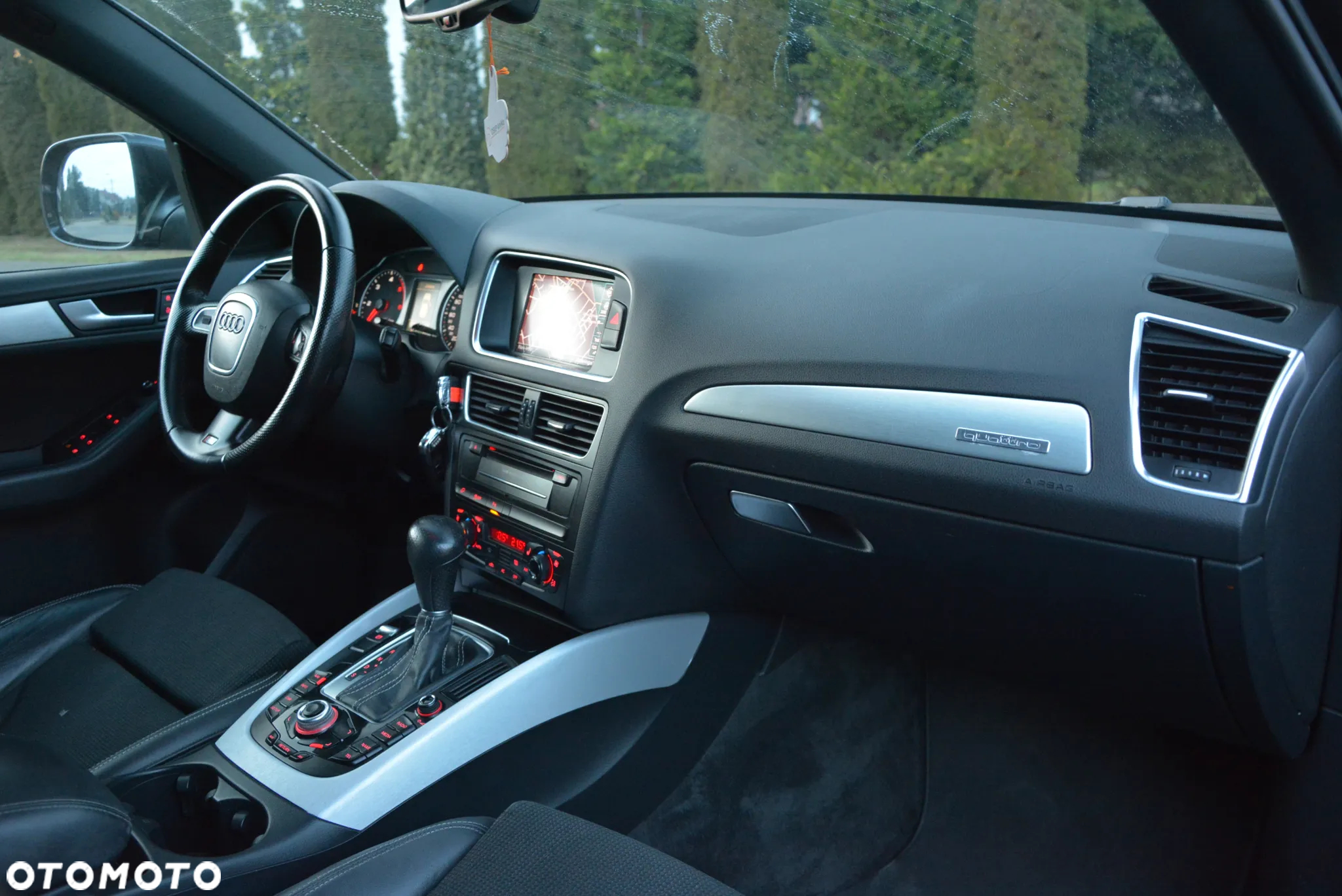Audi Q5 2.0 TDI quattro Stronic - 34