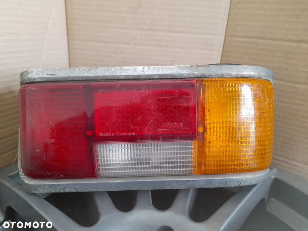 Lampa prawy tył Mercedes W114 W115 Hella SRBBLPa4ZR - 1