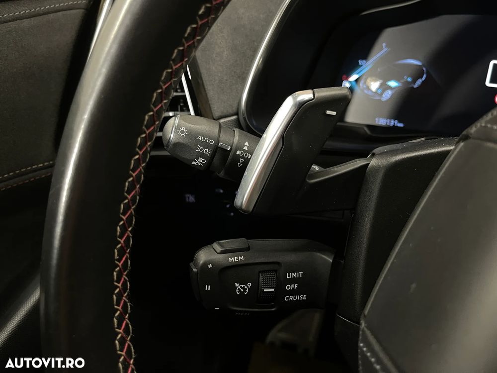 DS Automobiles DS 7 Crossback 1.6 PHeV AWD 300 EAT8 PERFORMANCE LINE + - 29