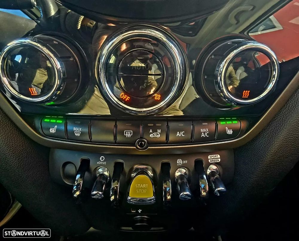 MINI Countryman Cooper SE ALL4 Auto - 22