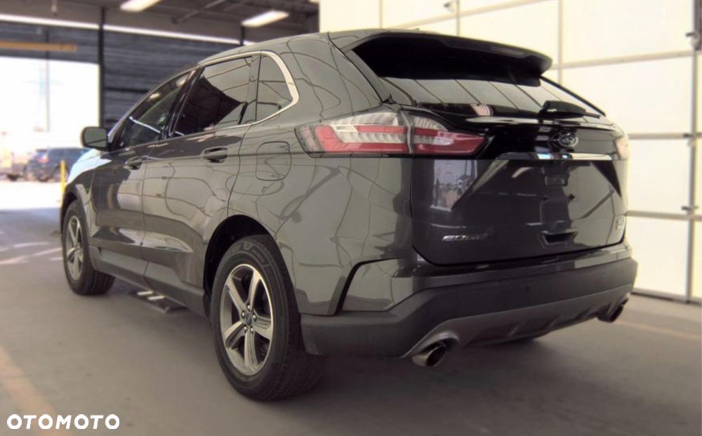 Ford Edge - 4