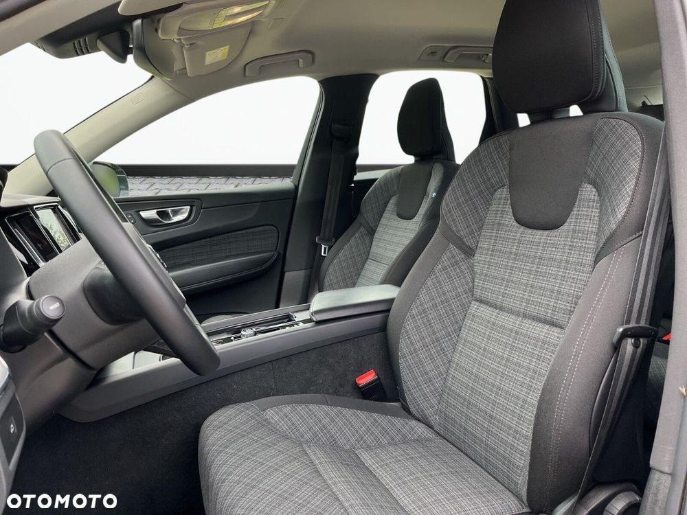 Volvo XC 60 B4 D Core - 11