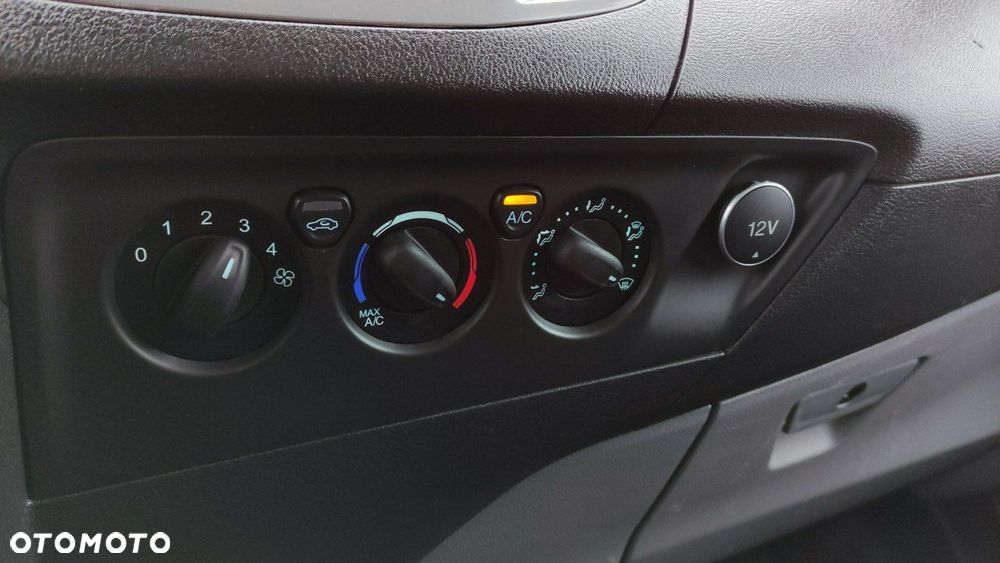 Ford Transit Custom - 32