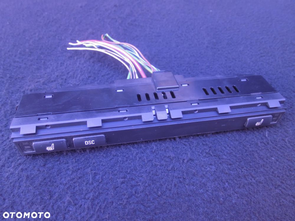 BMW E46 PANEL PRZEŁĄCZNIK PODGRZEWANIA FOTELI 6914733 WTYCZKA INSTALACJA - 1