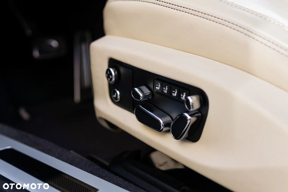 Bentley Continental GT - 15