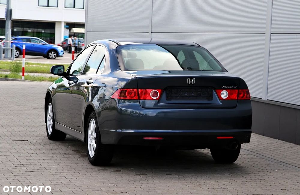 Honda Accord 2.0 Sport - 6