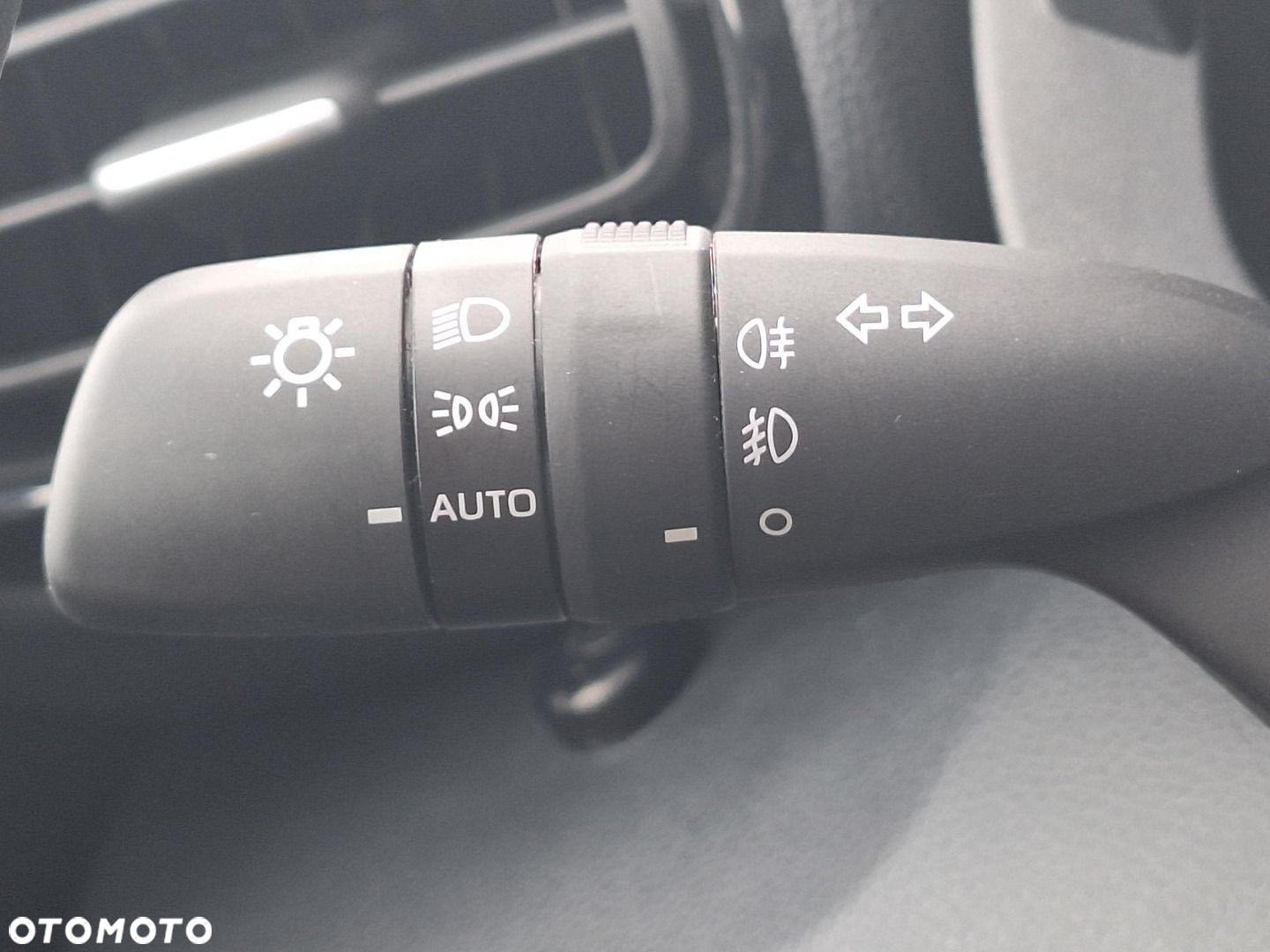 Toyota Yaris Hybrid 1.5 Comfort - 15