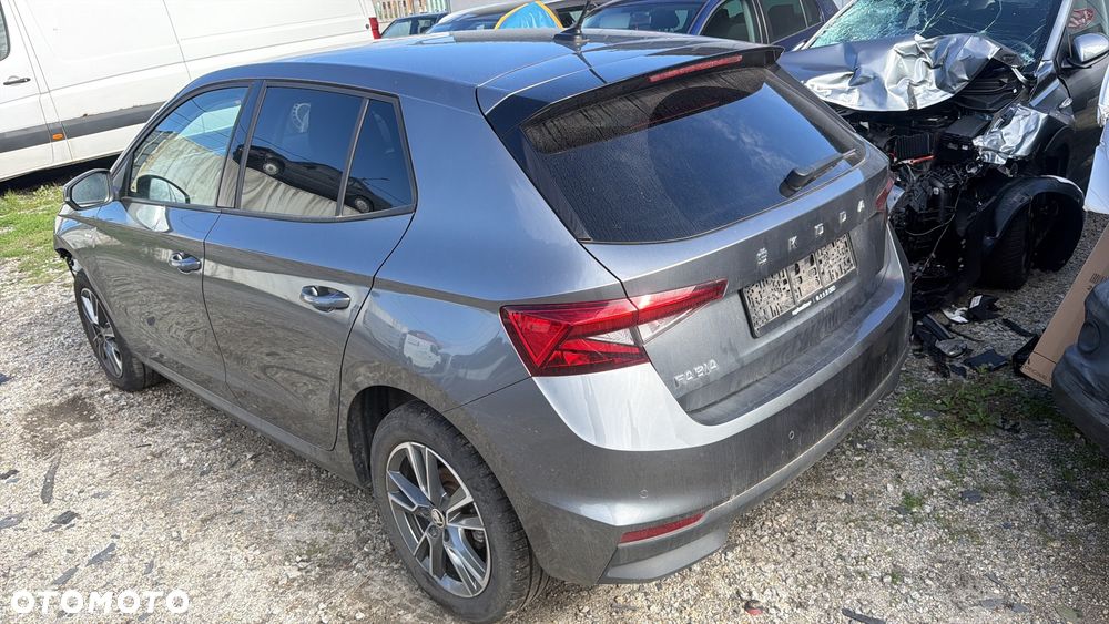 Skoda Fabia 1.0 TSI Tour - 17
