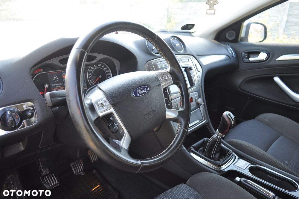 Ford Mondeo 2.0 Titanium - 12