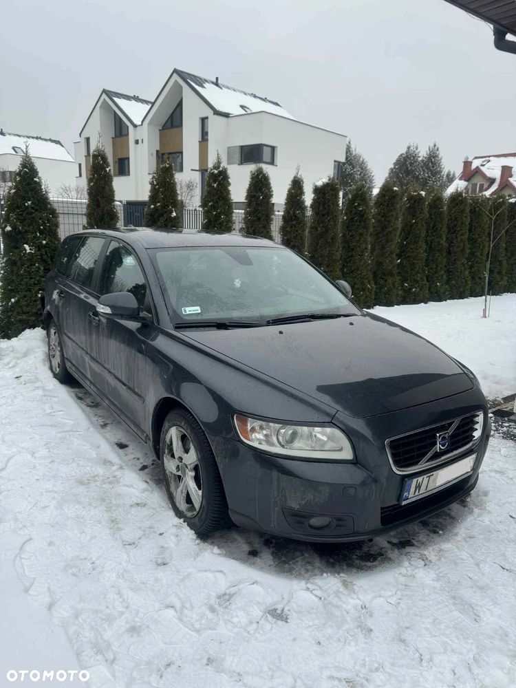 Volvo V50 - 1